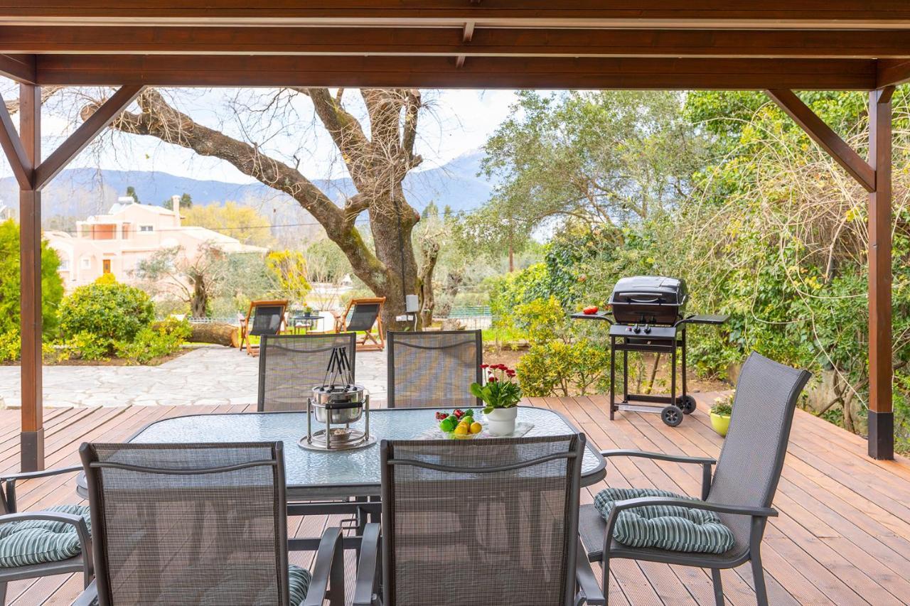 Spyrelia Villa With Private Pool & Outdoor Hot Tub Dassia  Exteriör bild